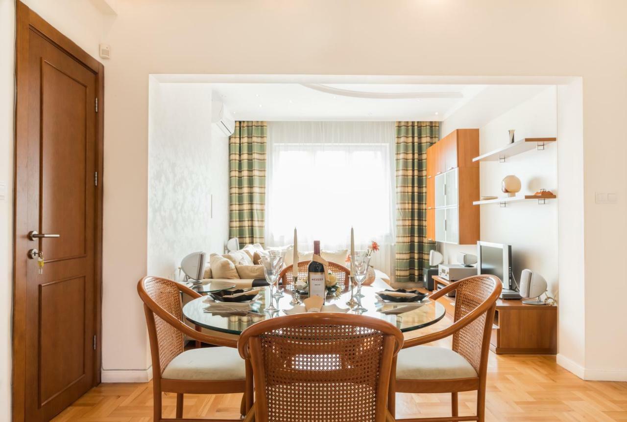 100m² 2 Slaapkamer, 2 Privé Badkamer In Centrum *