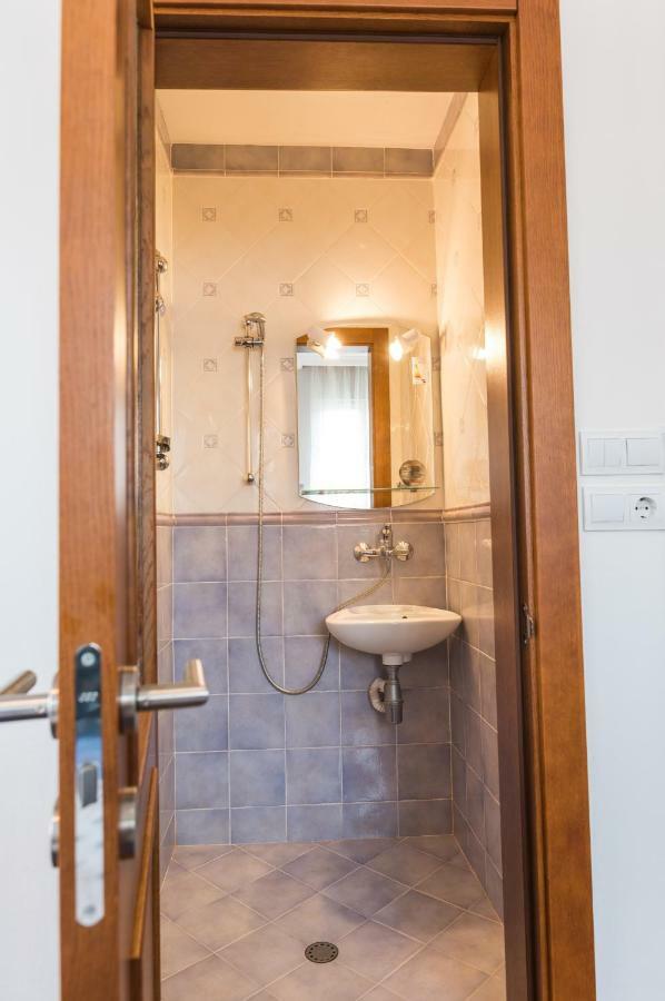Appartement 100m² 2 Slaapkamer, 2 Privé Badkamer In Centrum *