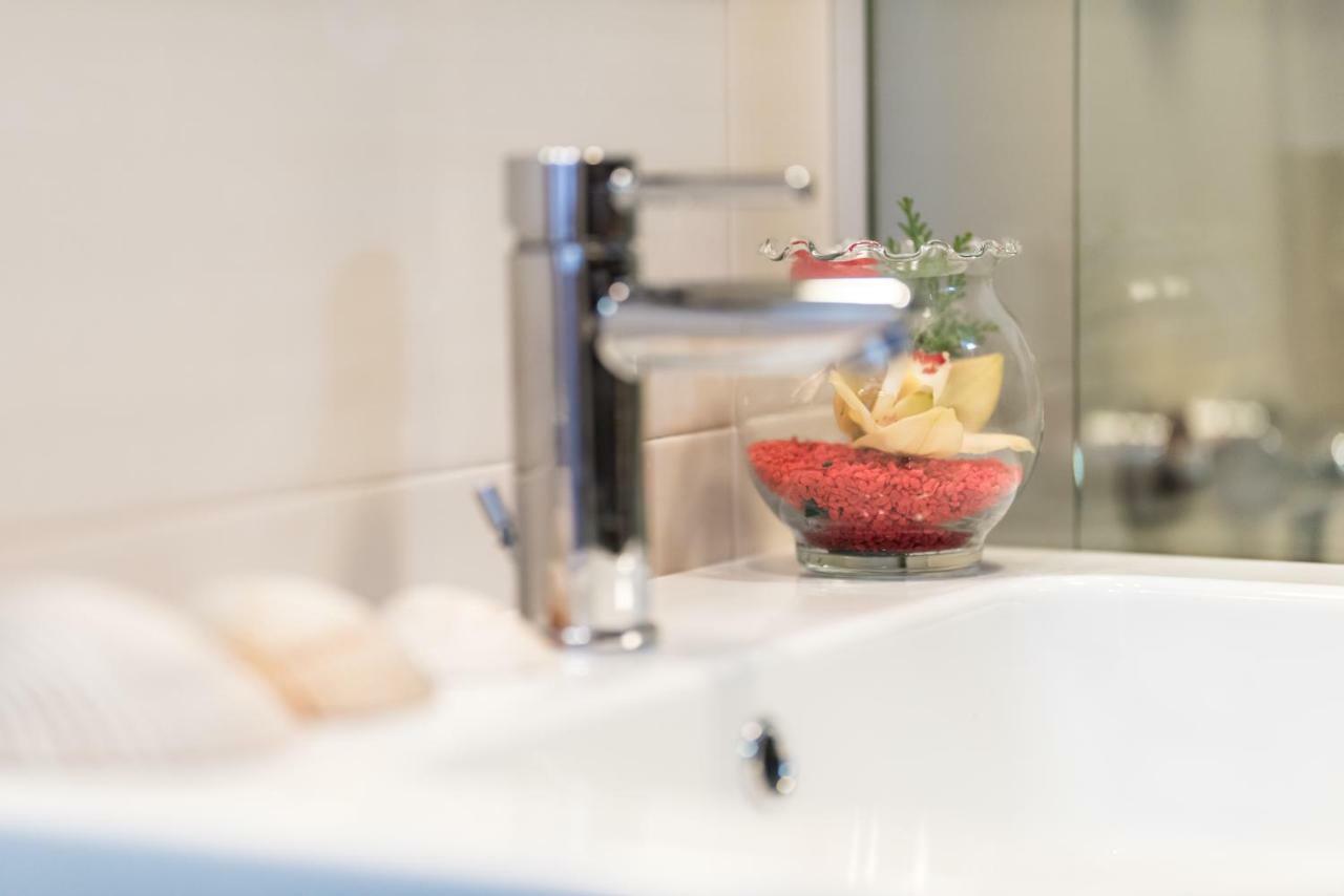 100m² 2 Slaapkamer, 2 Privé Badkamer In Centrum Appartement Sofia