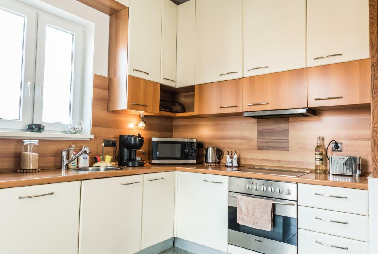 Appartement 100m² 2 Slaapkamer, 2 Privé Badkamer In Centrum Sofia