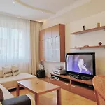 Top Center Sofialuxrentals Patriarh Evtimiy Apartment - Free Parking