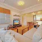 Top Center Sofialuxrentals Patriarh Evtimiy Apartment - Free Parking
