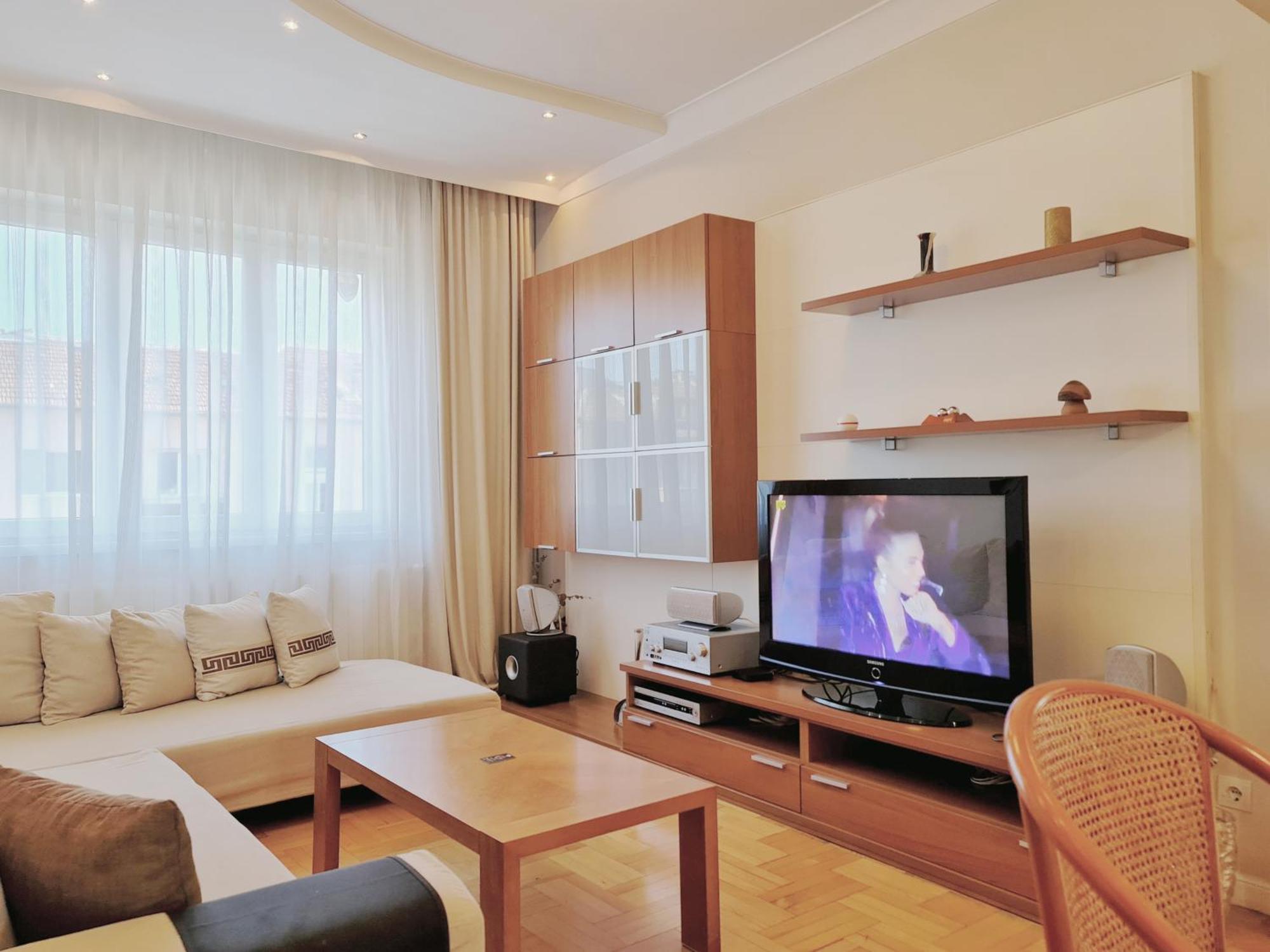 Apartment Center Sofialuxrentals Patriarh Evtimiy - Free Parking Sofia