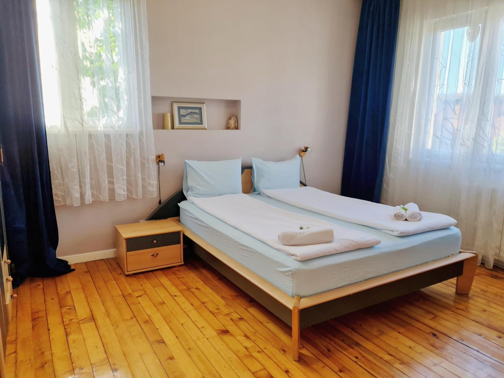 Apartment Center Sofialuxrentals Patriarh Evtimiy - Free Parking *