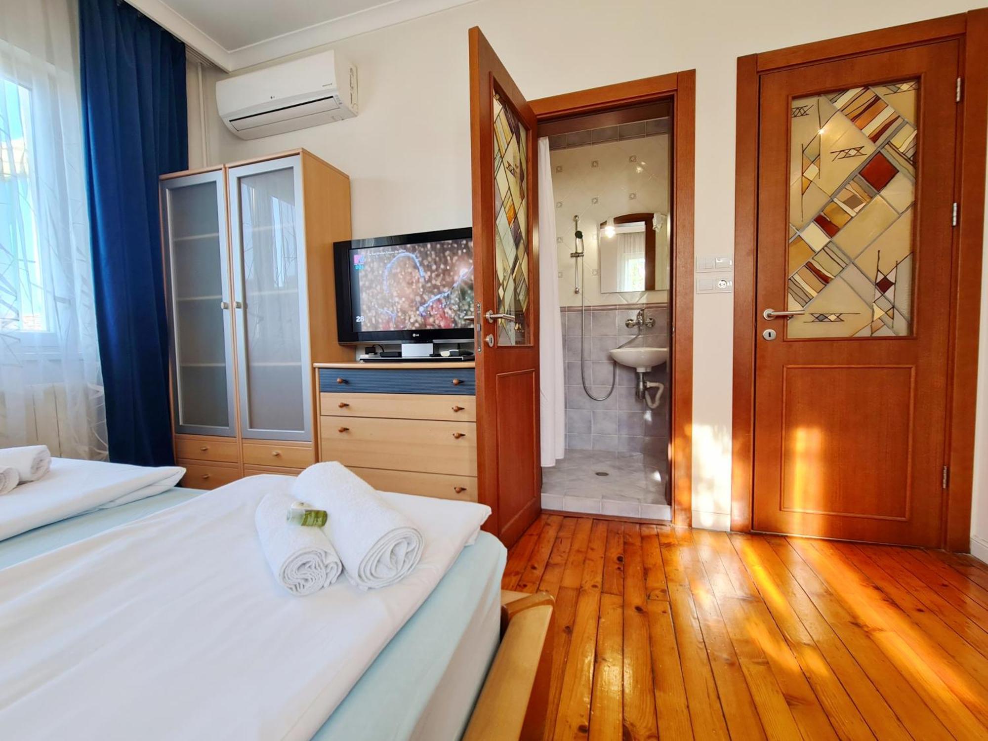 Center Sofialuxrentals Patriarh Evtimiy - Free Parking Apartment Sofia