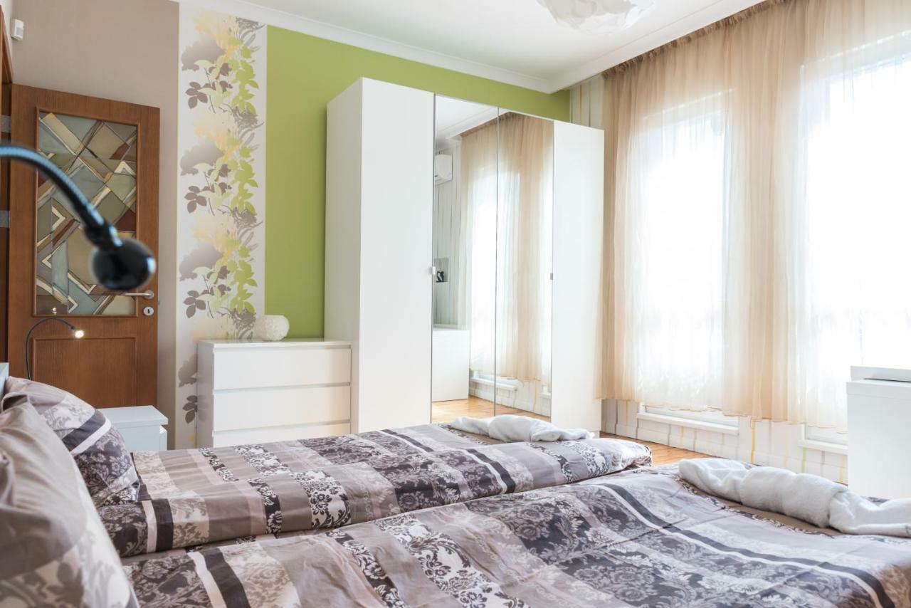 Center Sofialuxrentals Patriarh Evtimiy - Free Parking Apartment *